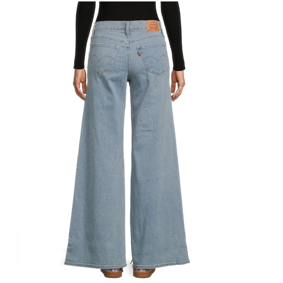 Levi's 318 Shaping Wide Leg Light Wash Jeans 29 - Picture 1 of 8